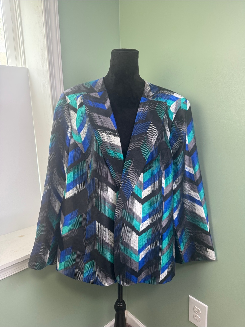 NWOT Kasper Metallic Chevron Blazer in Blue, Teal, Gray & Black 24W
